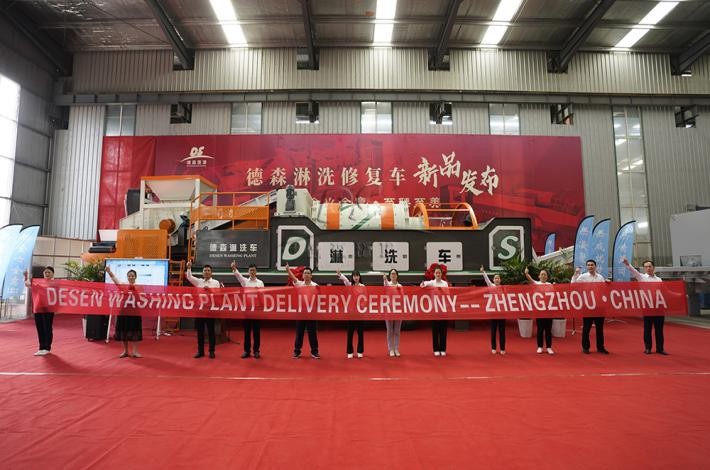 金莎9001zz以诚为本淋洗车合影 金莎9001zz以诚为本淋洗车合影