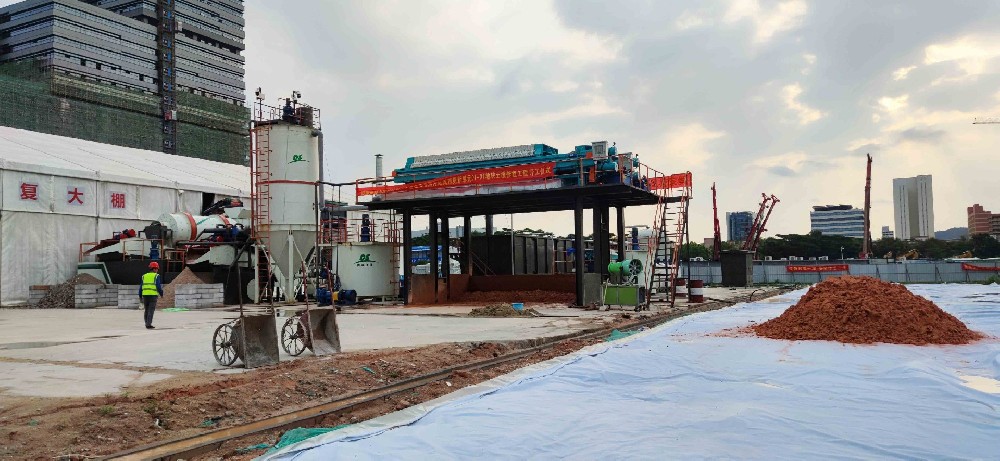 金莎9001zz以诚为本淋洗装备施工现场